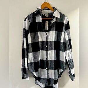3/$30- New Francesca’s Button Down- Sz: XS